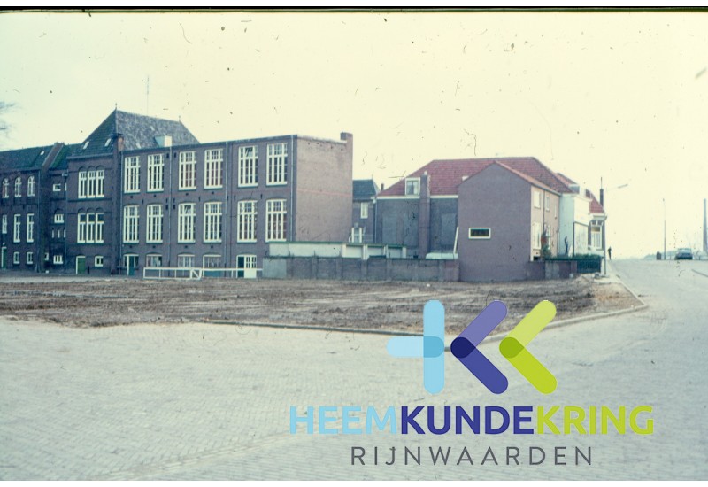Mariaschool -Afbraak Jongensschool Lobith 1975Coll. G.B. Janssen (398)